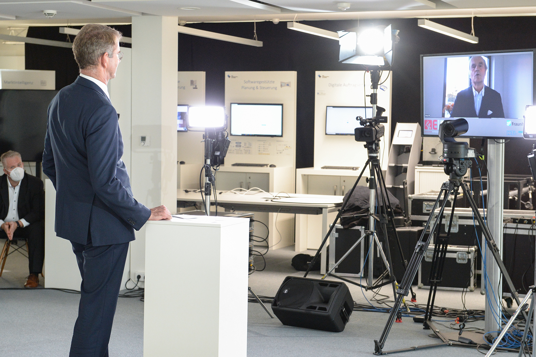 This year, the award ceremony for the Toolmaker of the Year was transmitted via livestream. This year, the award ceremony for the Toolmaker of the Year was transmitted via livestream.