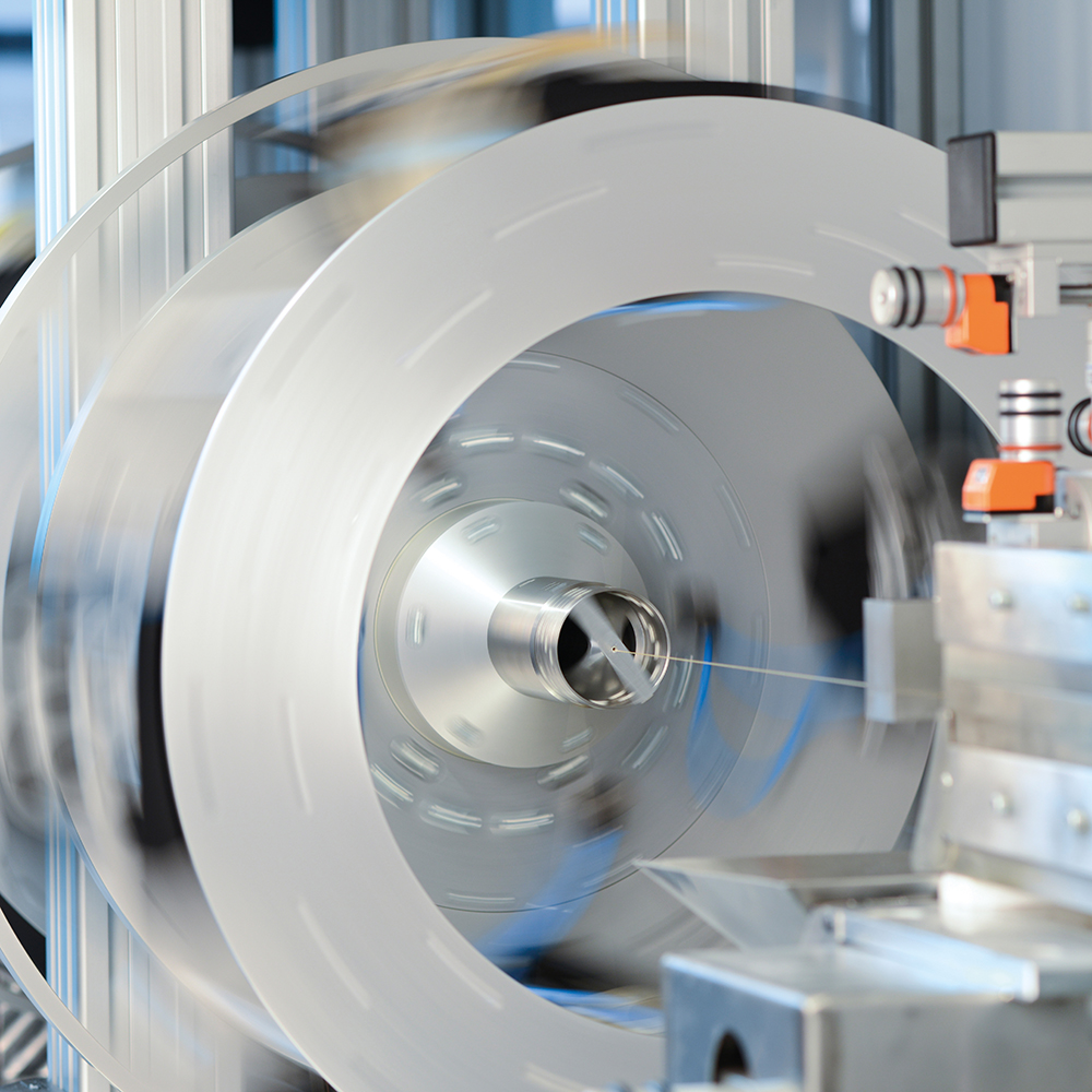 Micro pullwinding system for the continuous production of fiber-reinforced plastic profiles