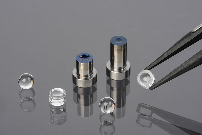 Glasmikrolinsen und Presswerkzeuge